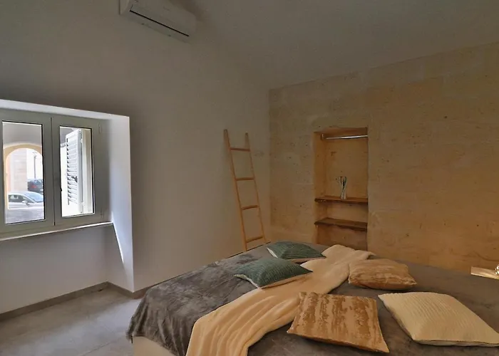 Dimora Storica Rebecca A 펜션 *